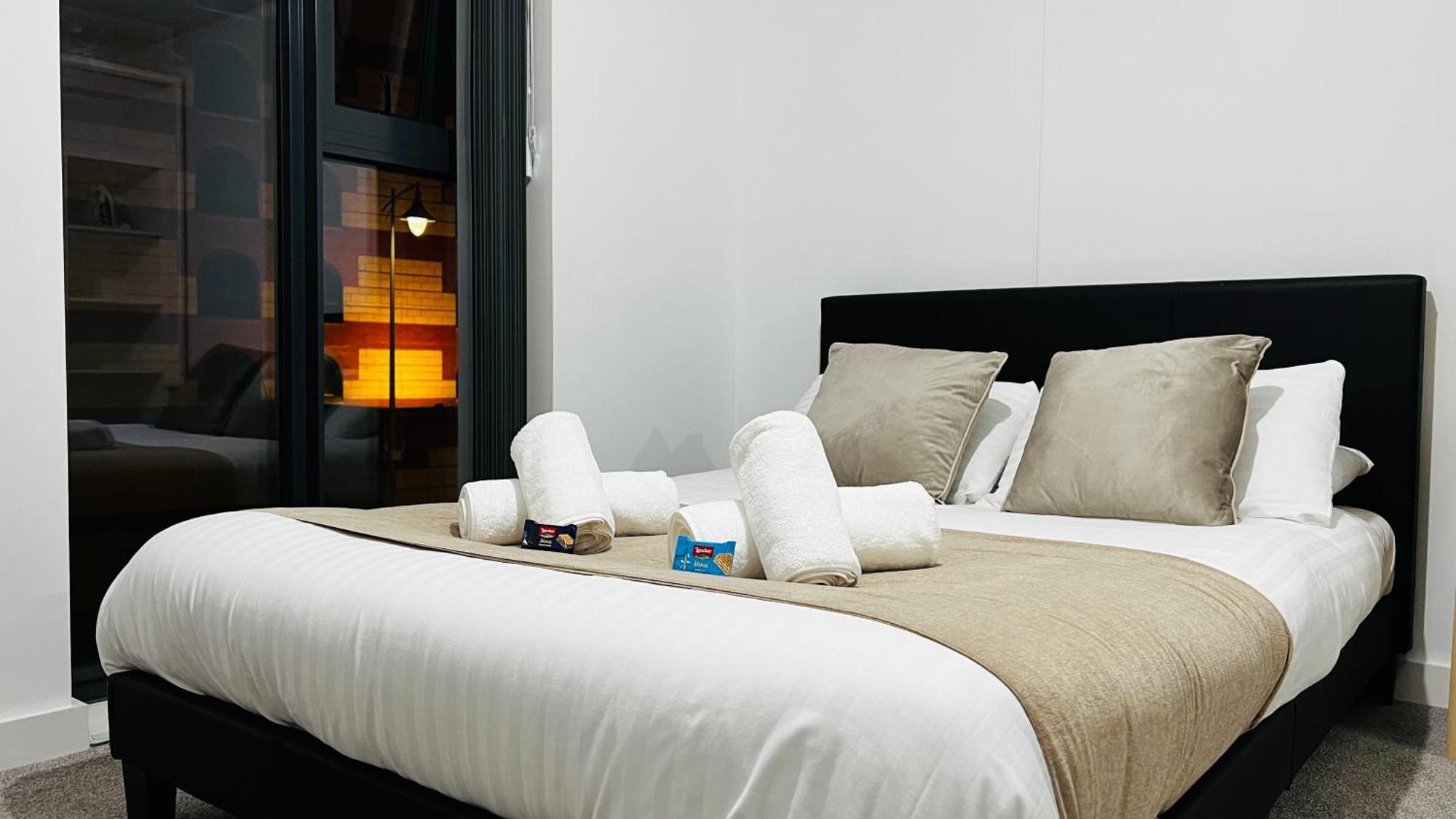 Last-Minute Specials L Book It Now L Sleeps Up To 4 L 2 Bed 2 Bath - Gym - Prime Birmingham Location L Jvt Short Lets Εξωτερικό φωτογραφία