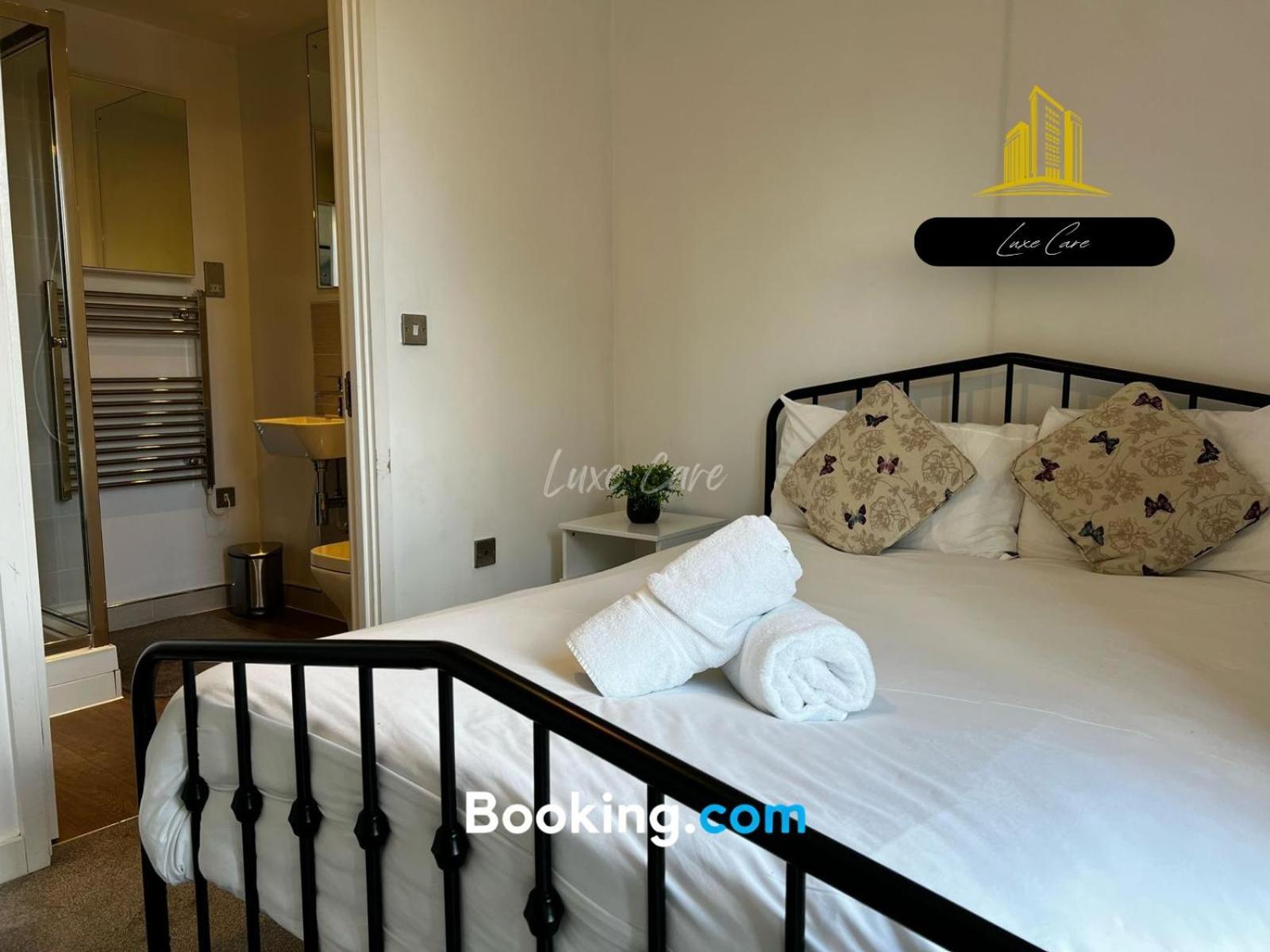 Last-Minute Specials L Book It Now L Sleeps Up To 4 L 2 Bed 2 Bath - Gym - Prime Birmingham Location L Jvt Short Lets Εξωτερικό φωτογραφία