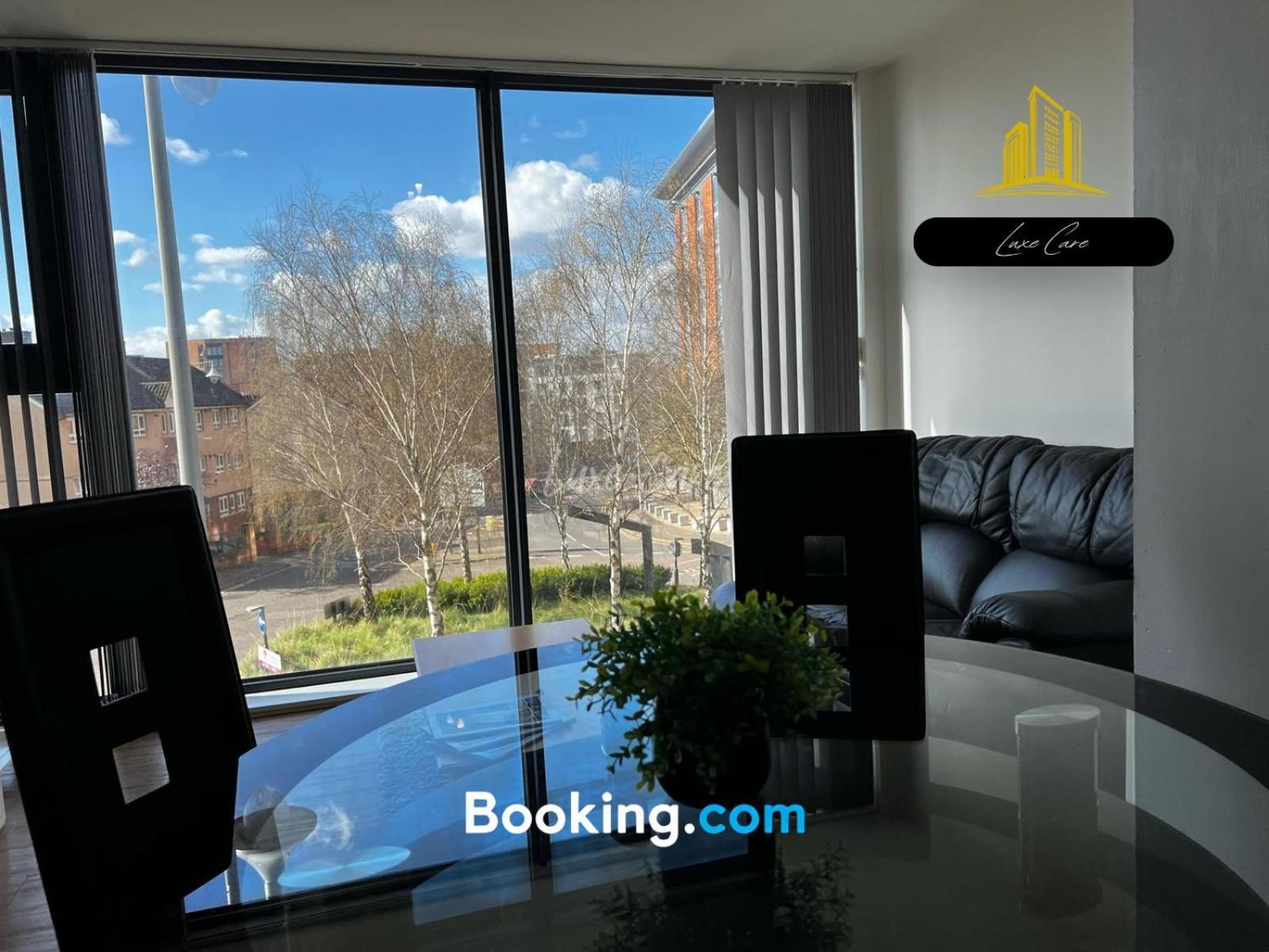 Last-Minute Specials L Book It Now L Sleeps Up To 4 L 2 Bed 2 Bath - Gym - Prime Birmingham Location L Jvt Short Lets Εξωτερικό φωτογραφία