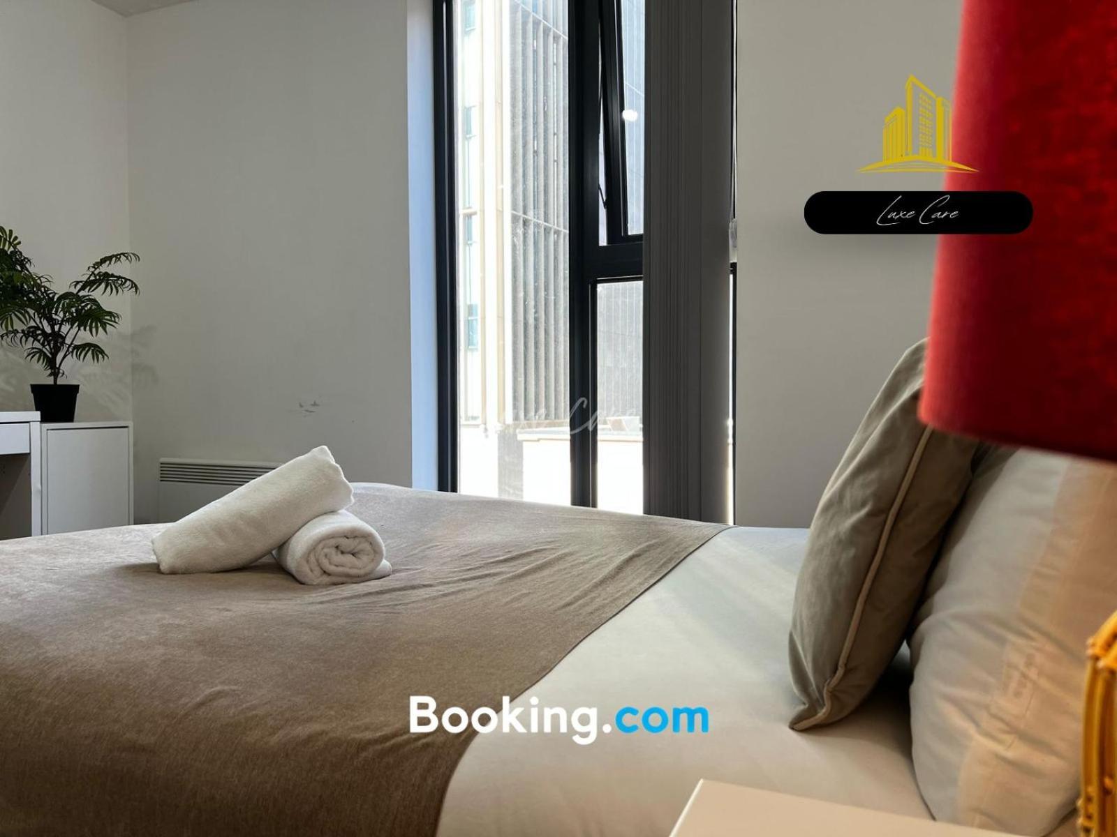 Last-Minute Specials L Book It Now L Sleeps Up To 4 L 2 Bed 2 Bath - Gym - Prime Birmingham Location L Jvt Short Lets Εξωτερικό φωτογραφία